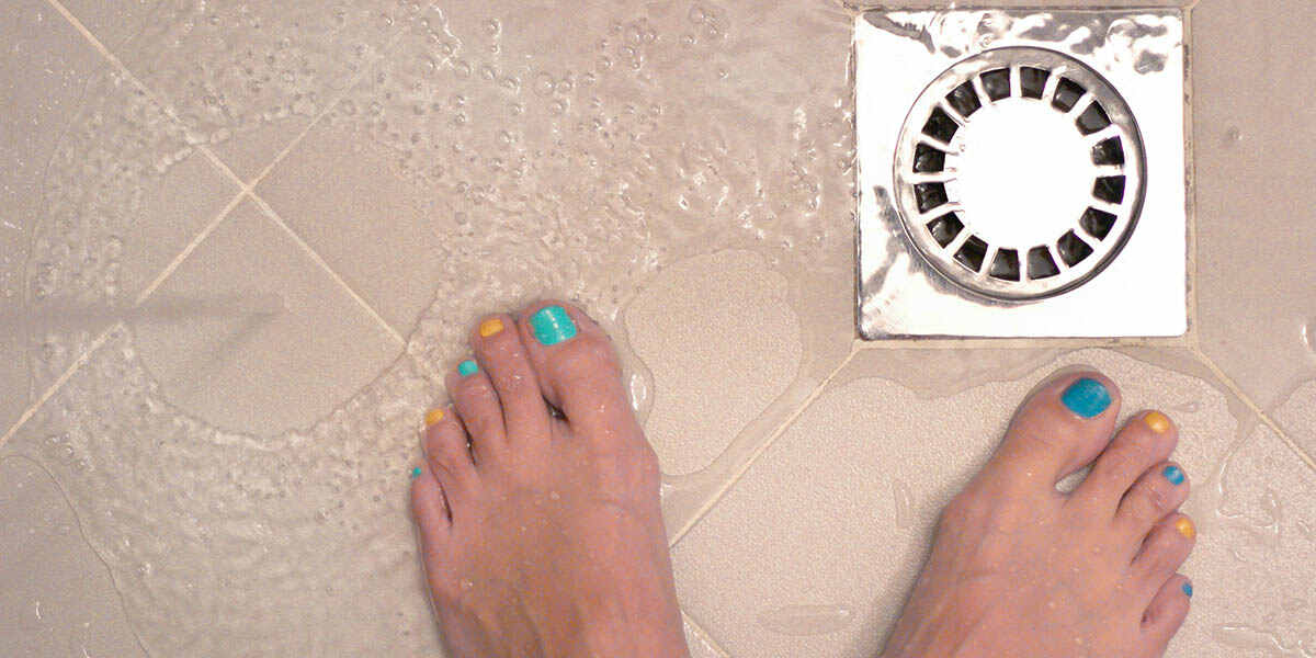 can you plunge a shower drain